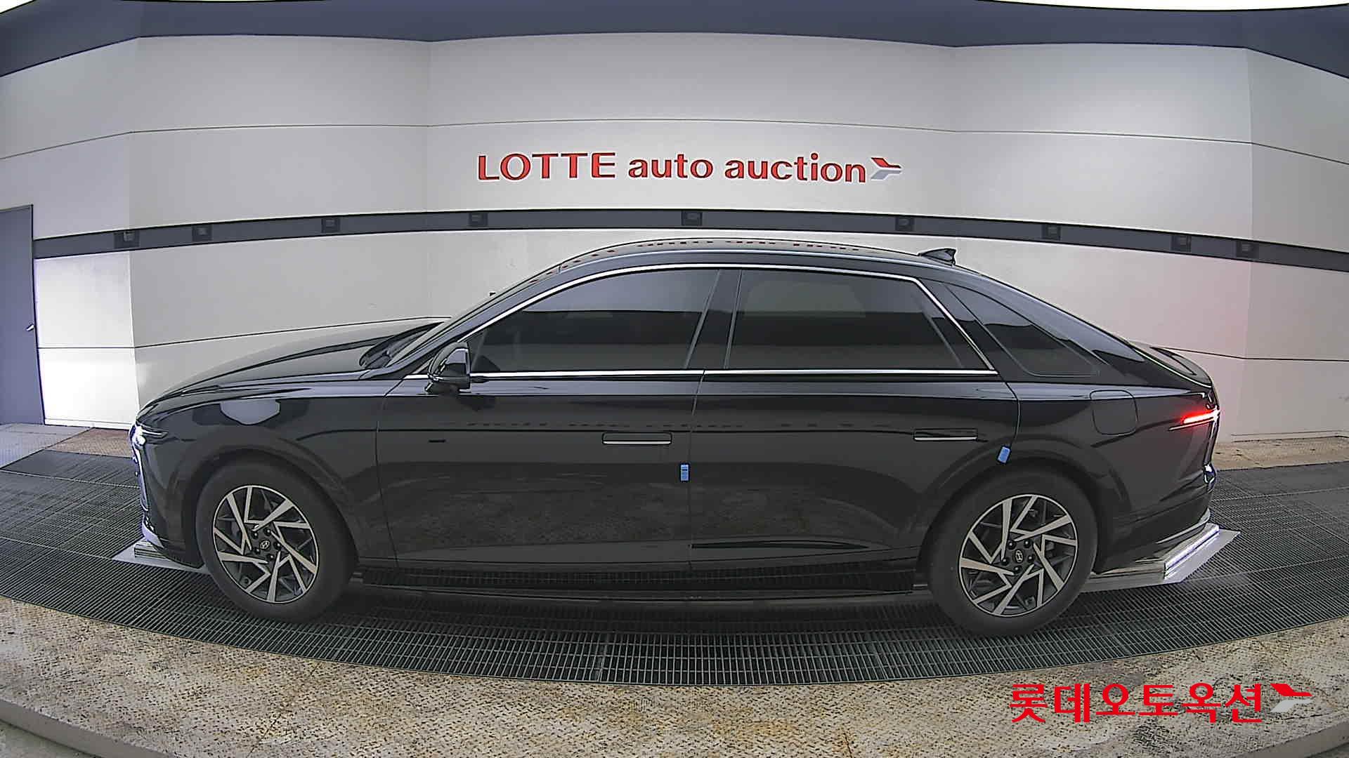 هيونداي أزيرا