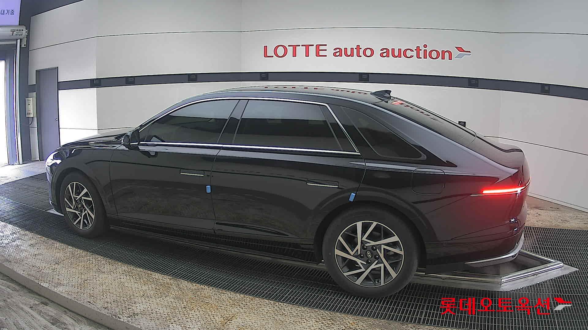 هيونداي أزيرا