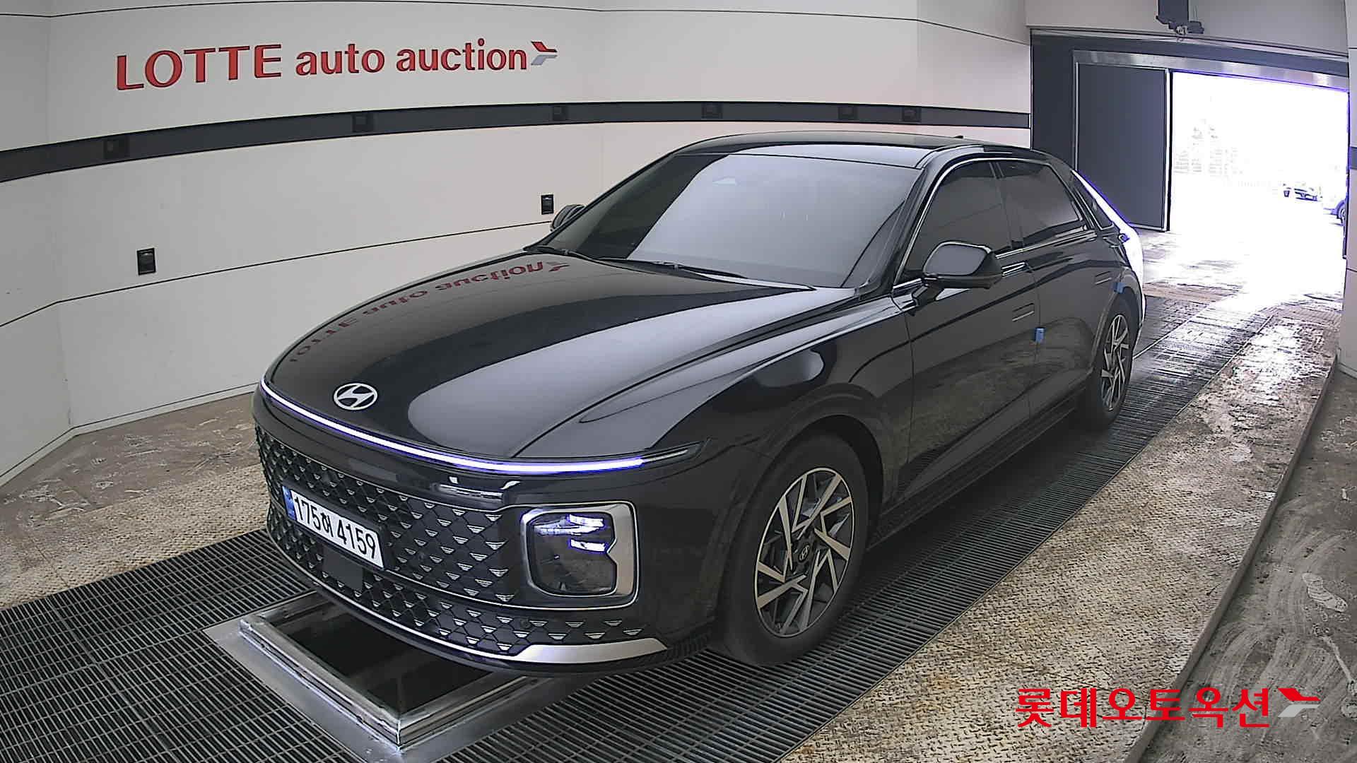 هيونداي أزيرا