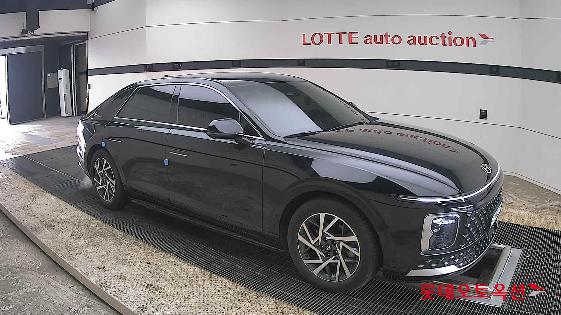 هيونداي أزيرا