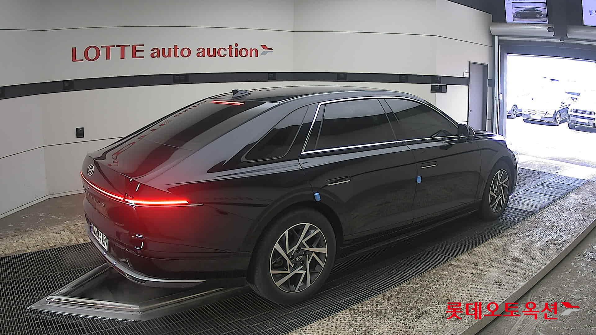 هيونداي أزيرا