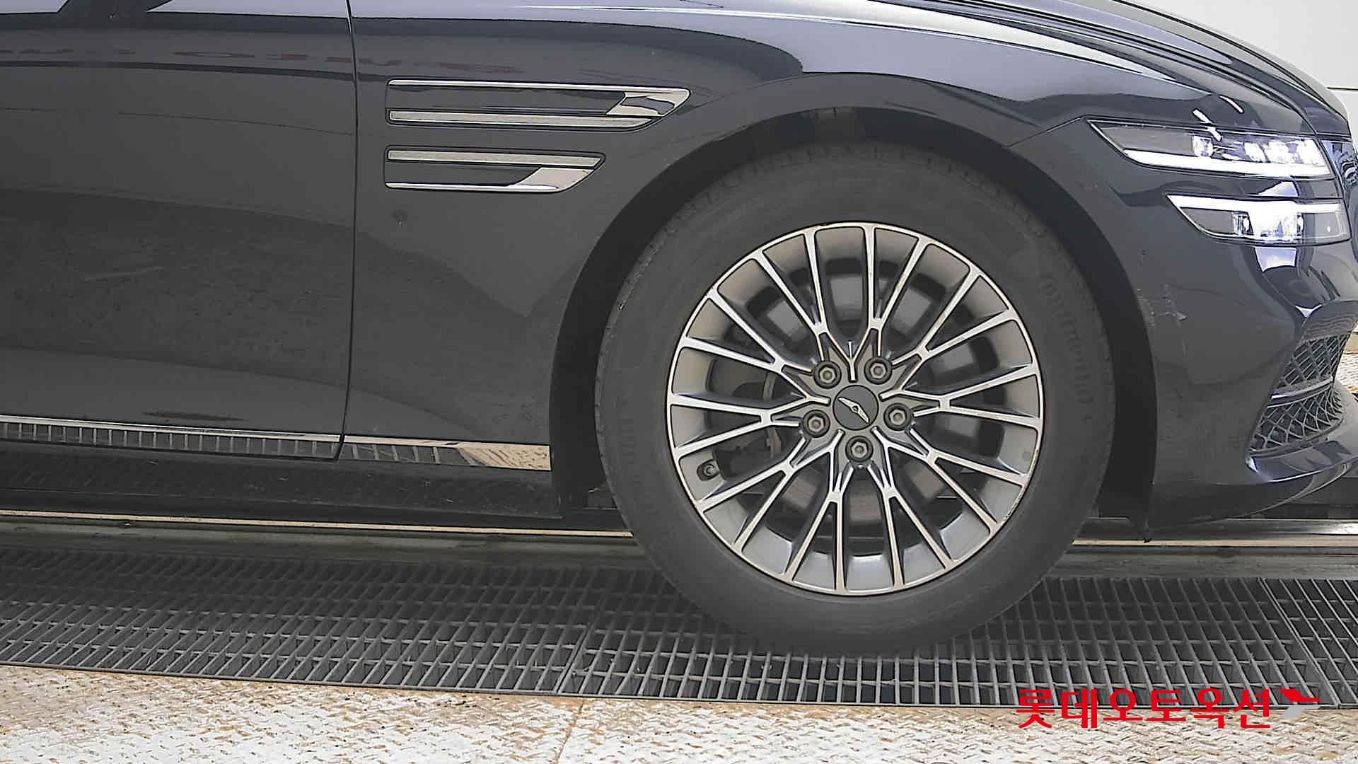2023 - genesis g80