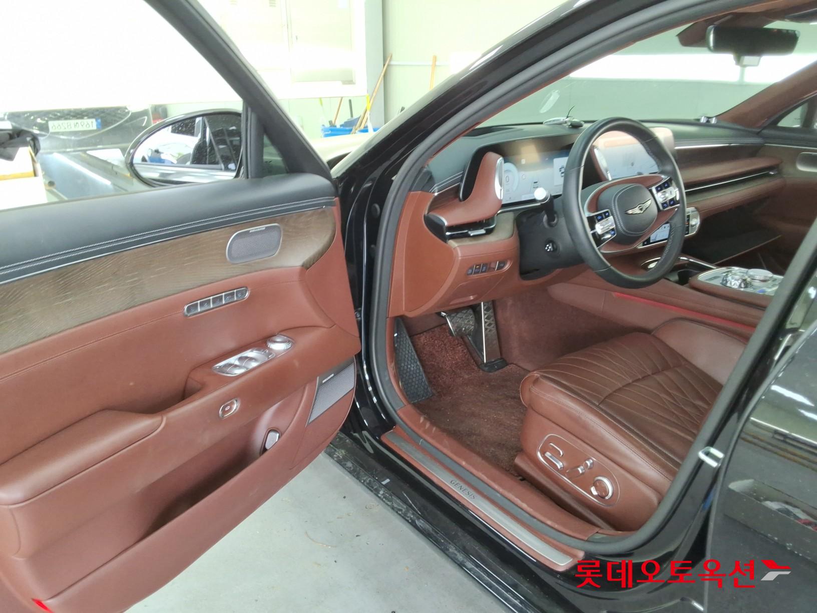 جينيسيس G90 - 35