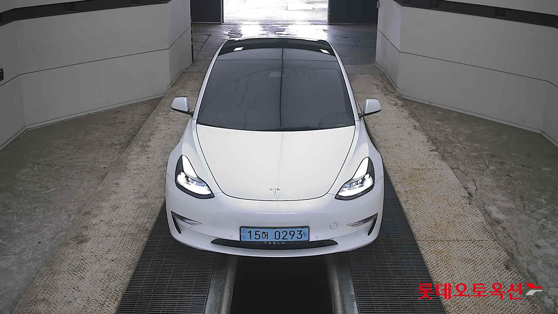 TESLA MODEL 3 (E) RANGE