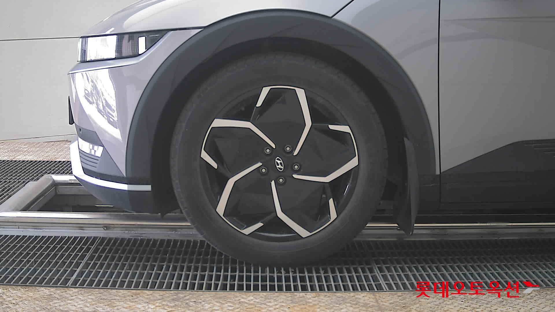 هيونداي أيونيك