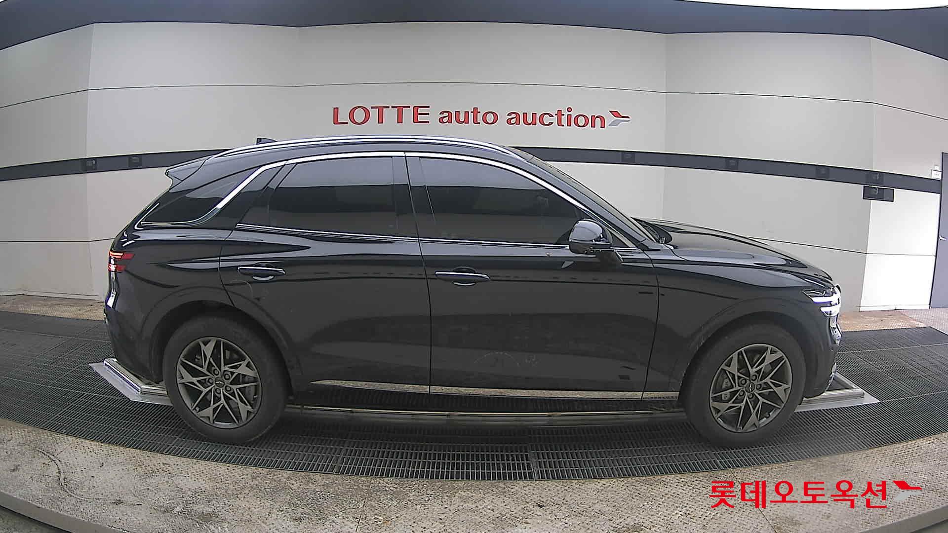 جينسس جي في 70