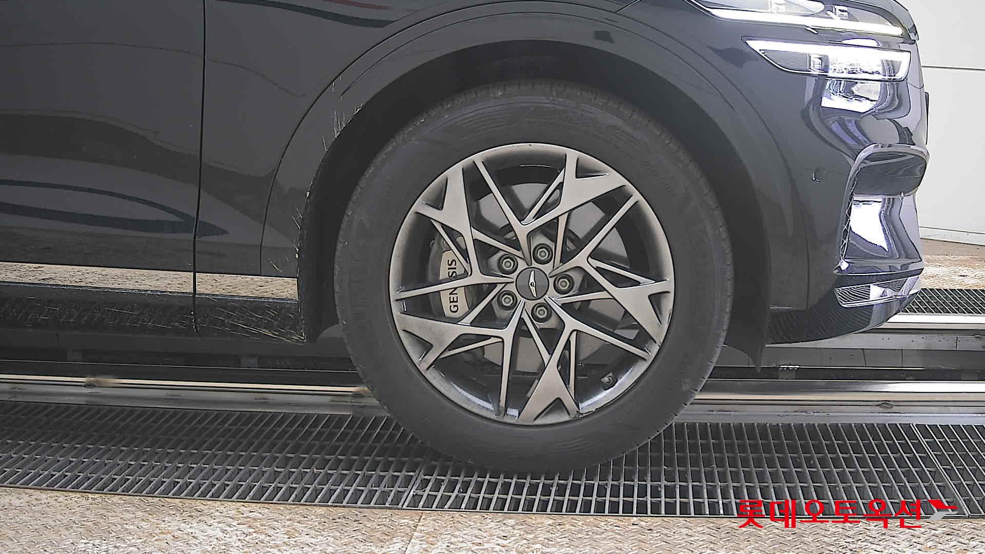 جينسس جي في 70