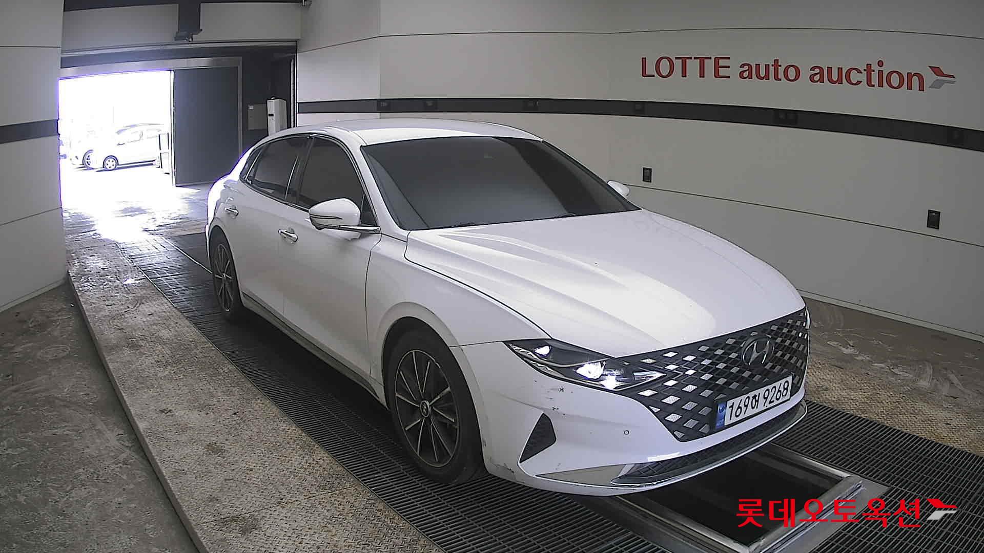 هيونداي أزيرا