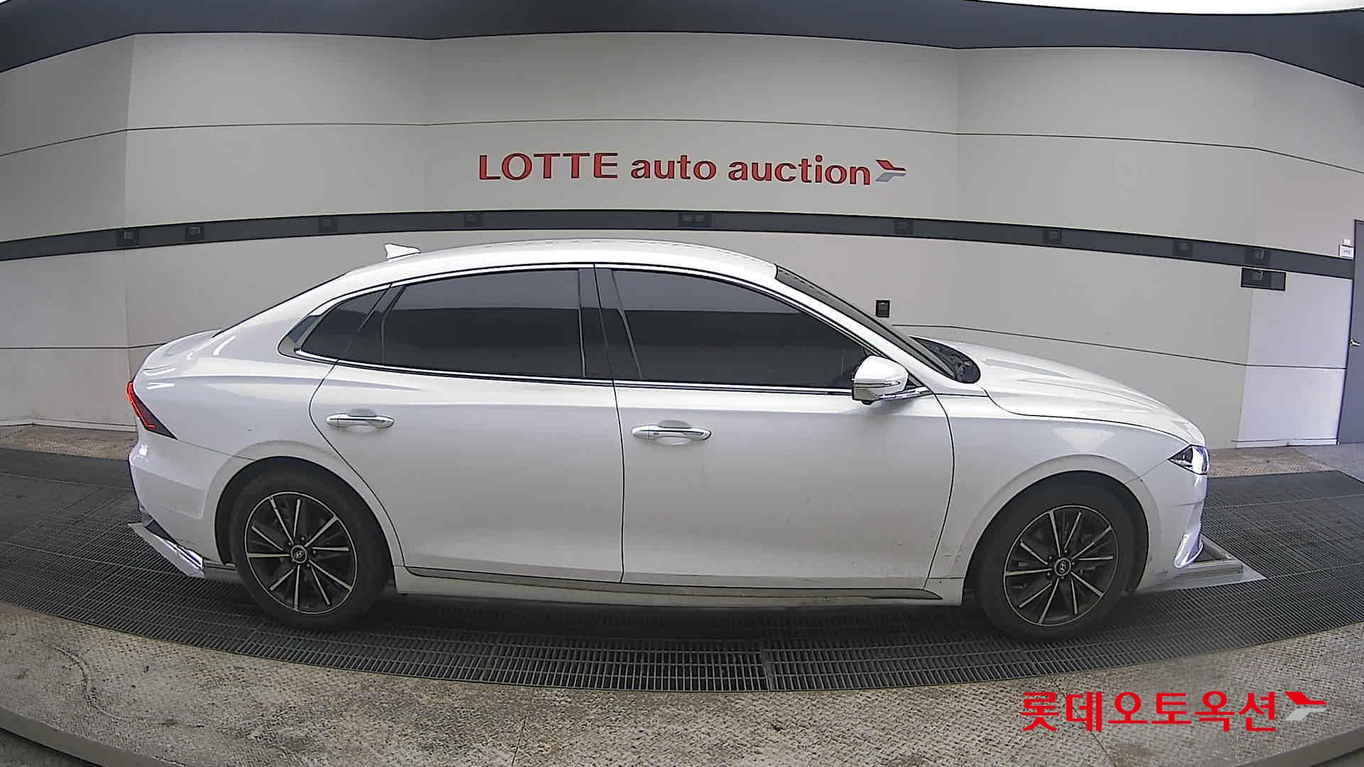 هيونداي أزيرا