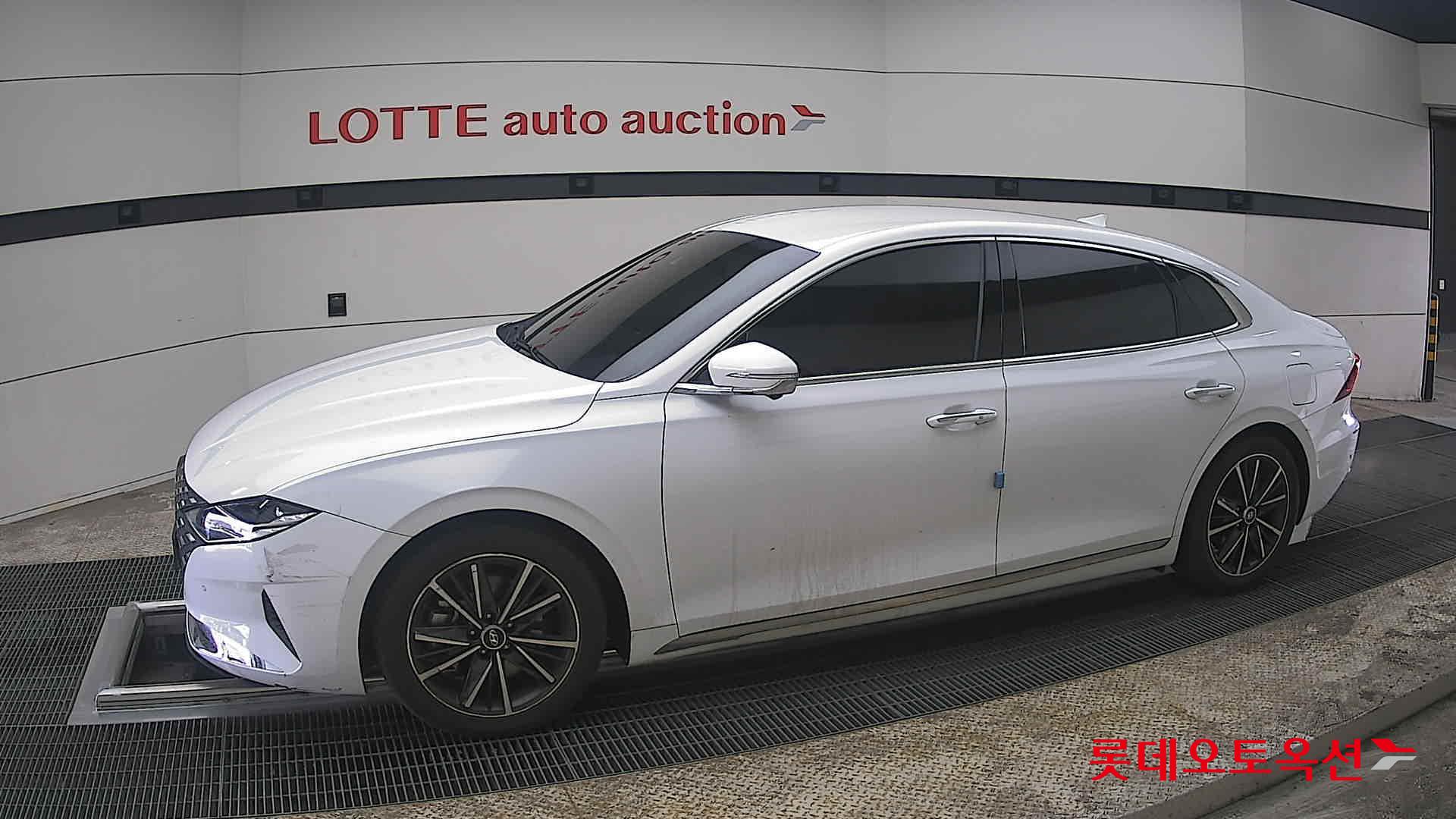 هيونداي أزيرا