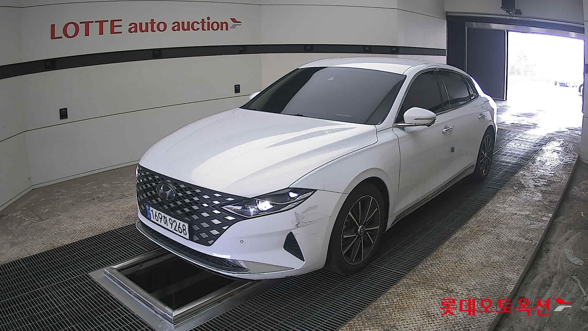 هيونداي أزيرا