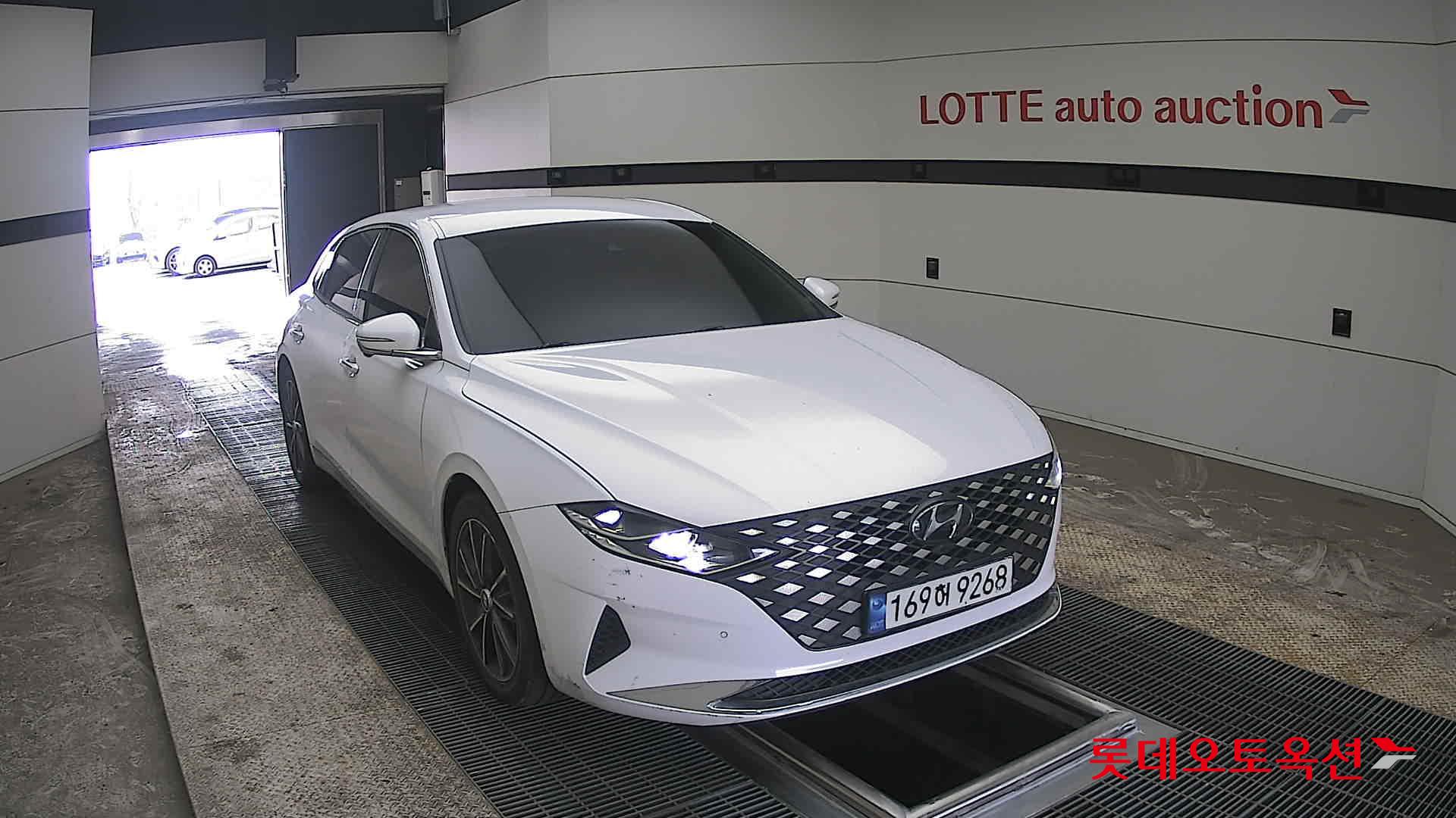 هيونداي أزيرا