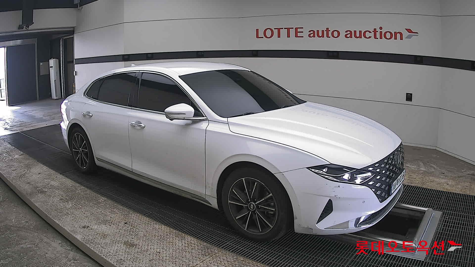 هيونداي أزيرا