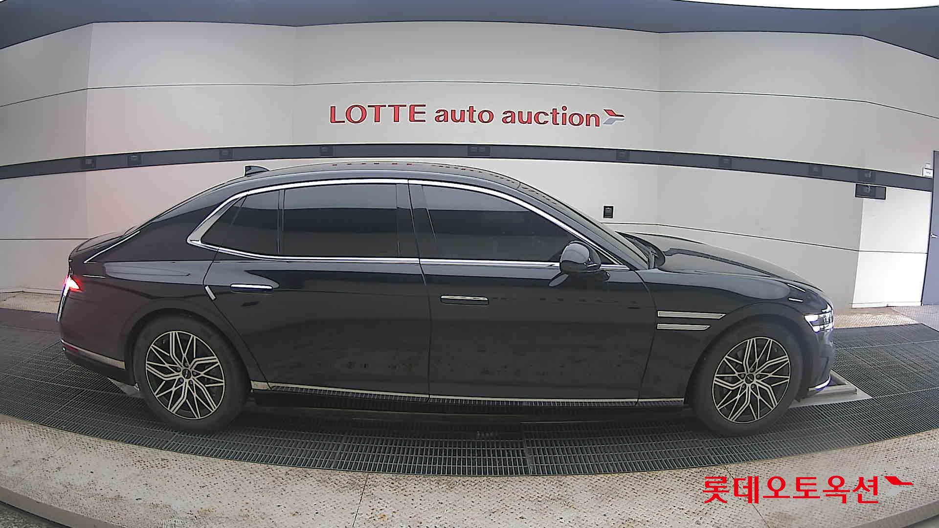 2023 - genesis g90