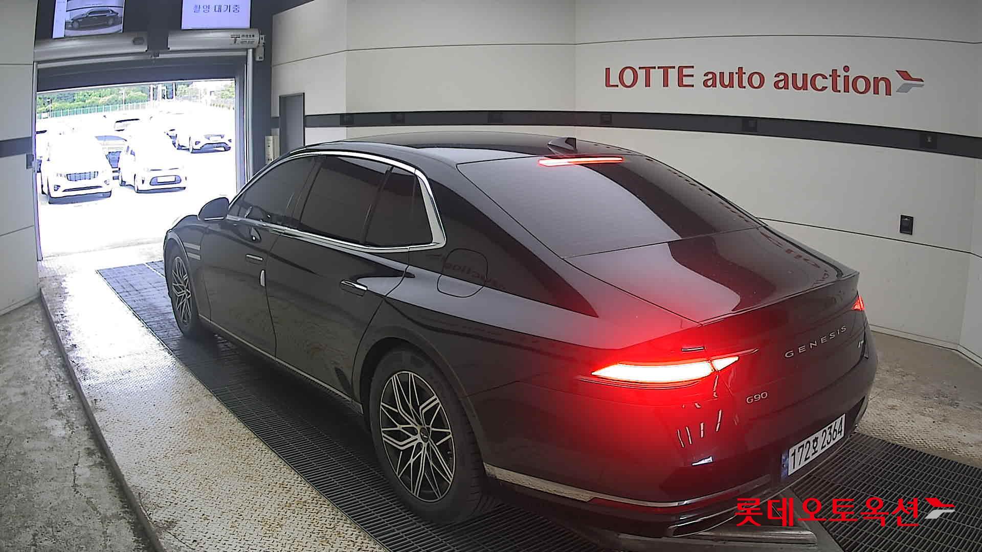 2023 - genesis g90