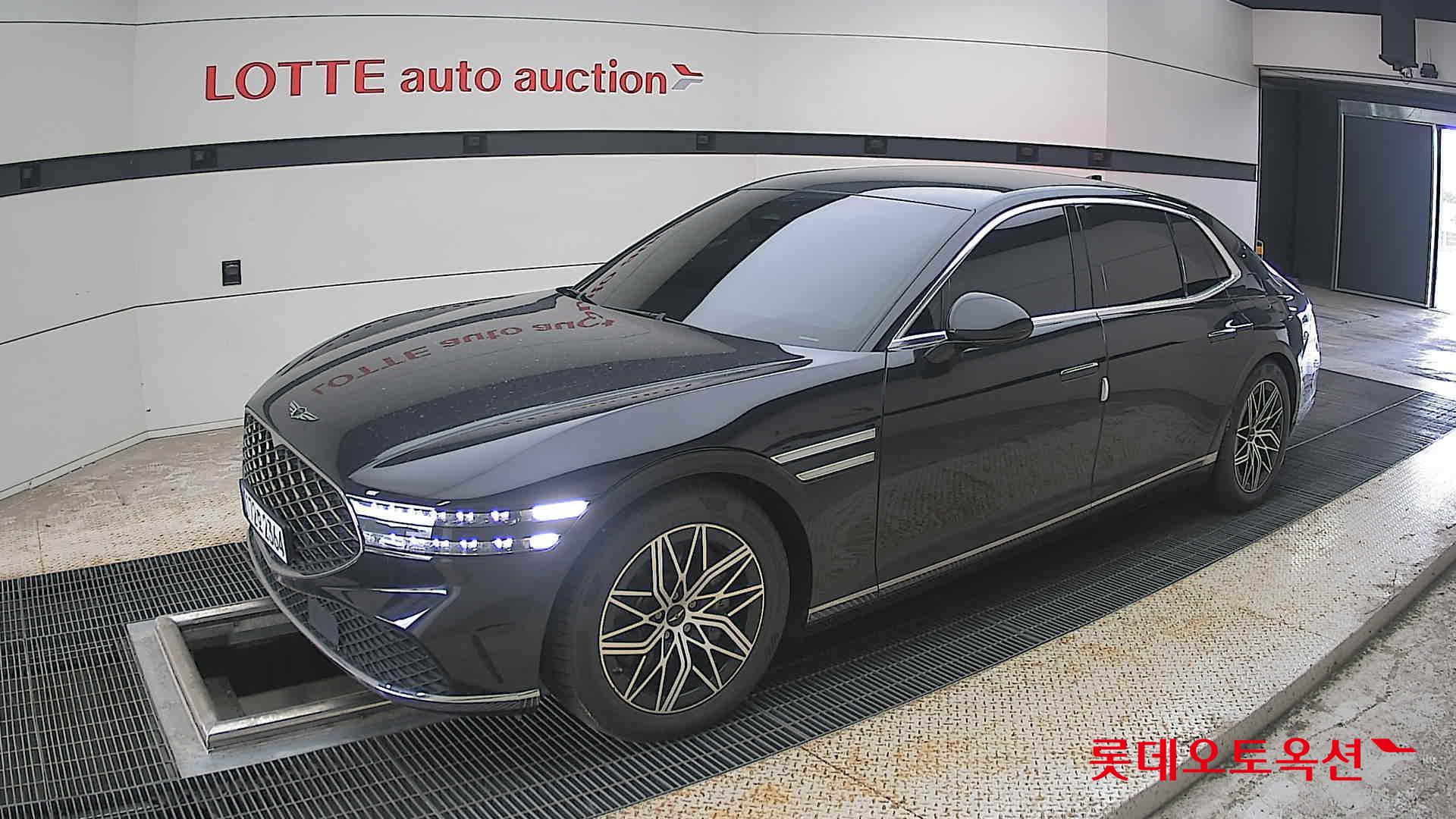 2023 - genesis g90