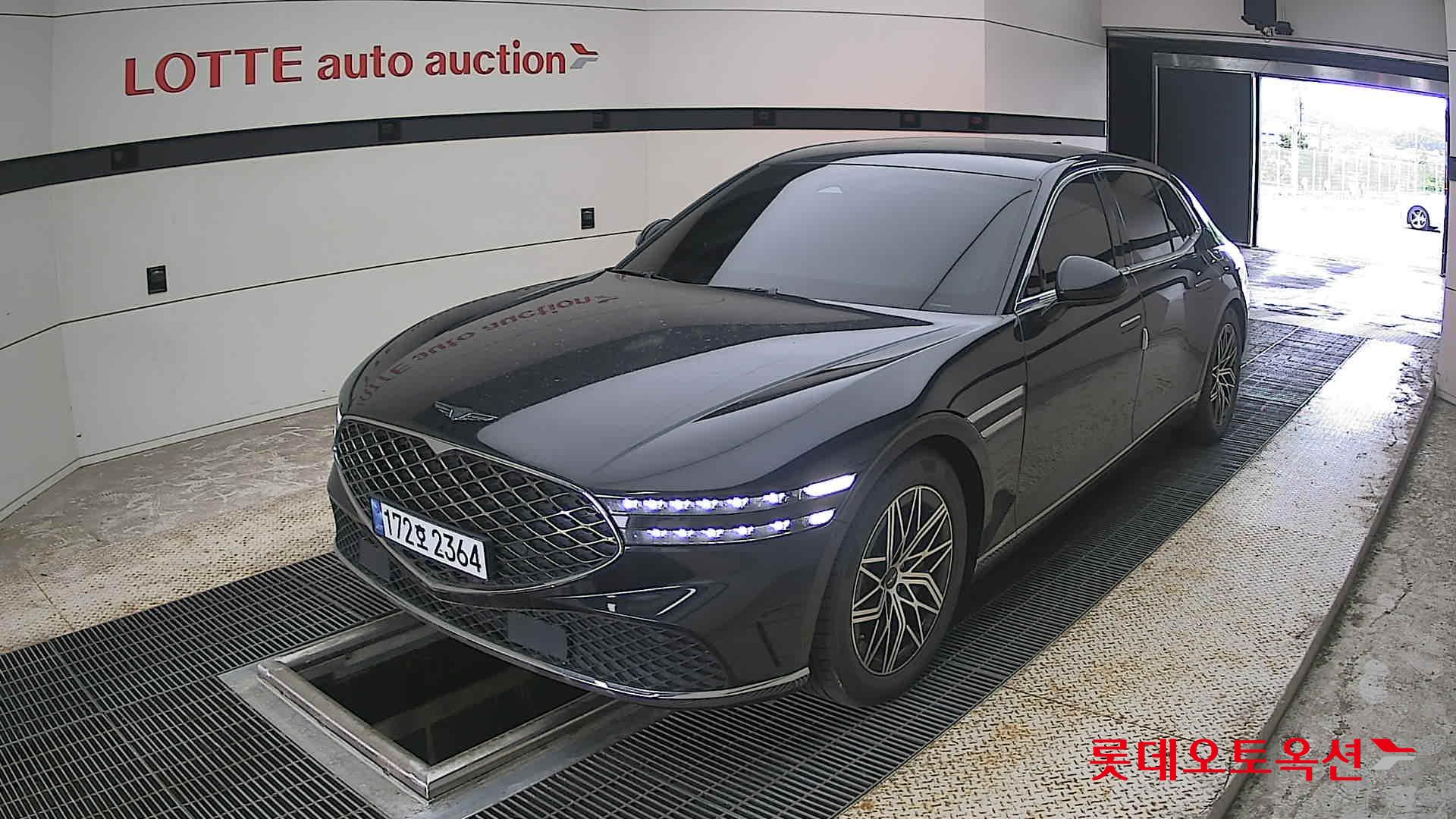 2023 - genesis g90