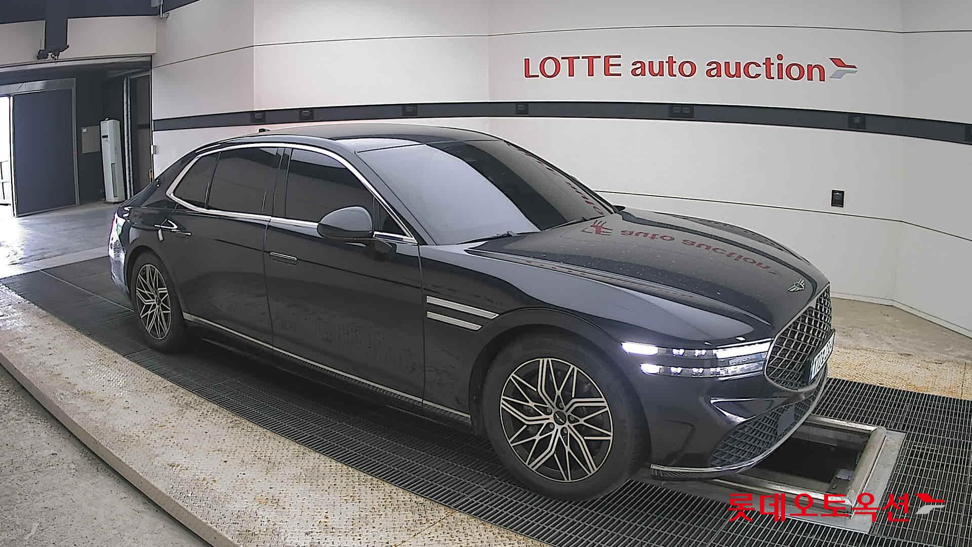 2023 - genesis g90