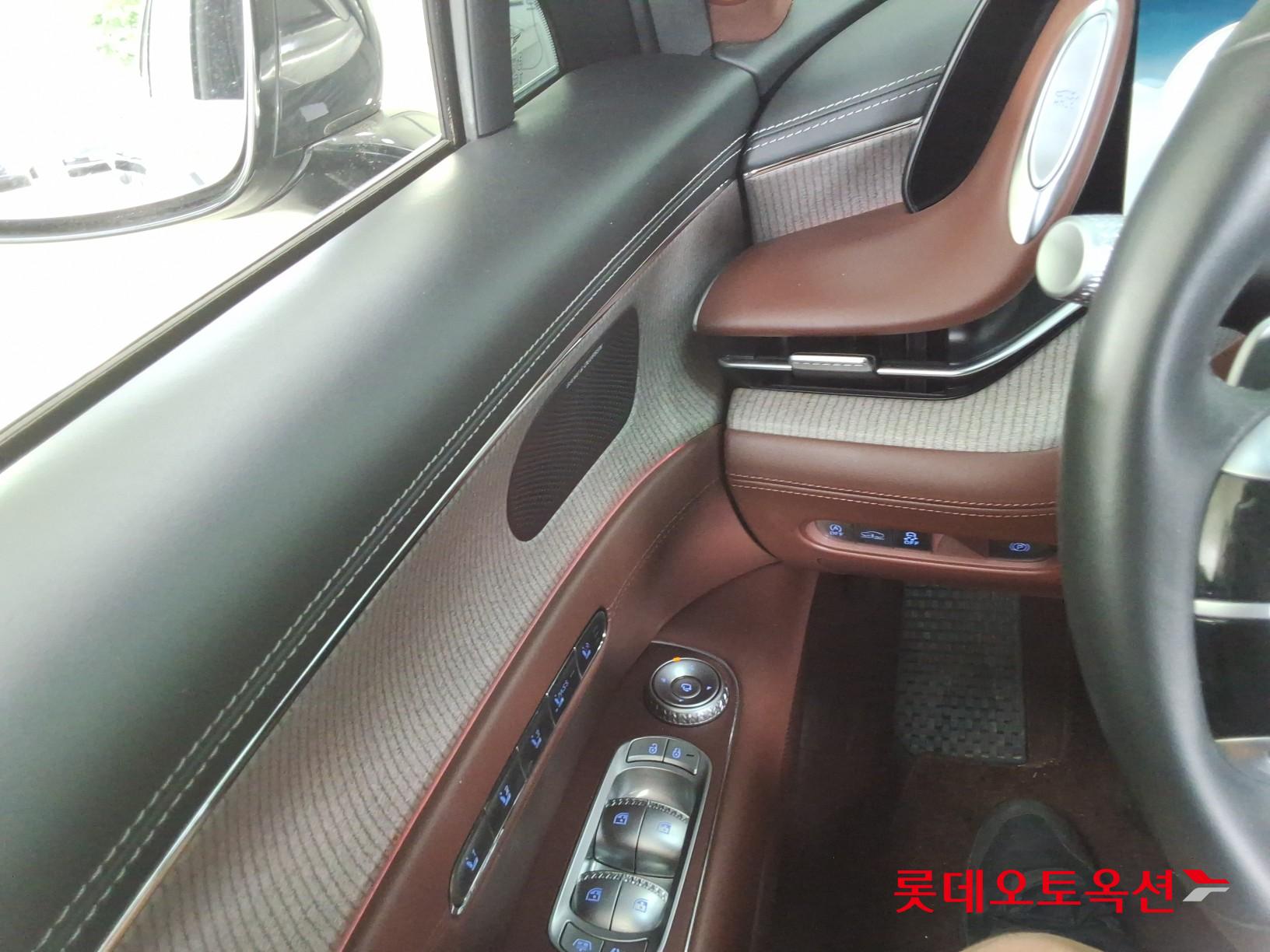 2023 - genesis g90