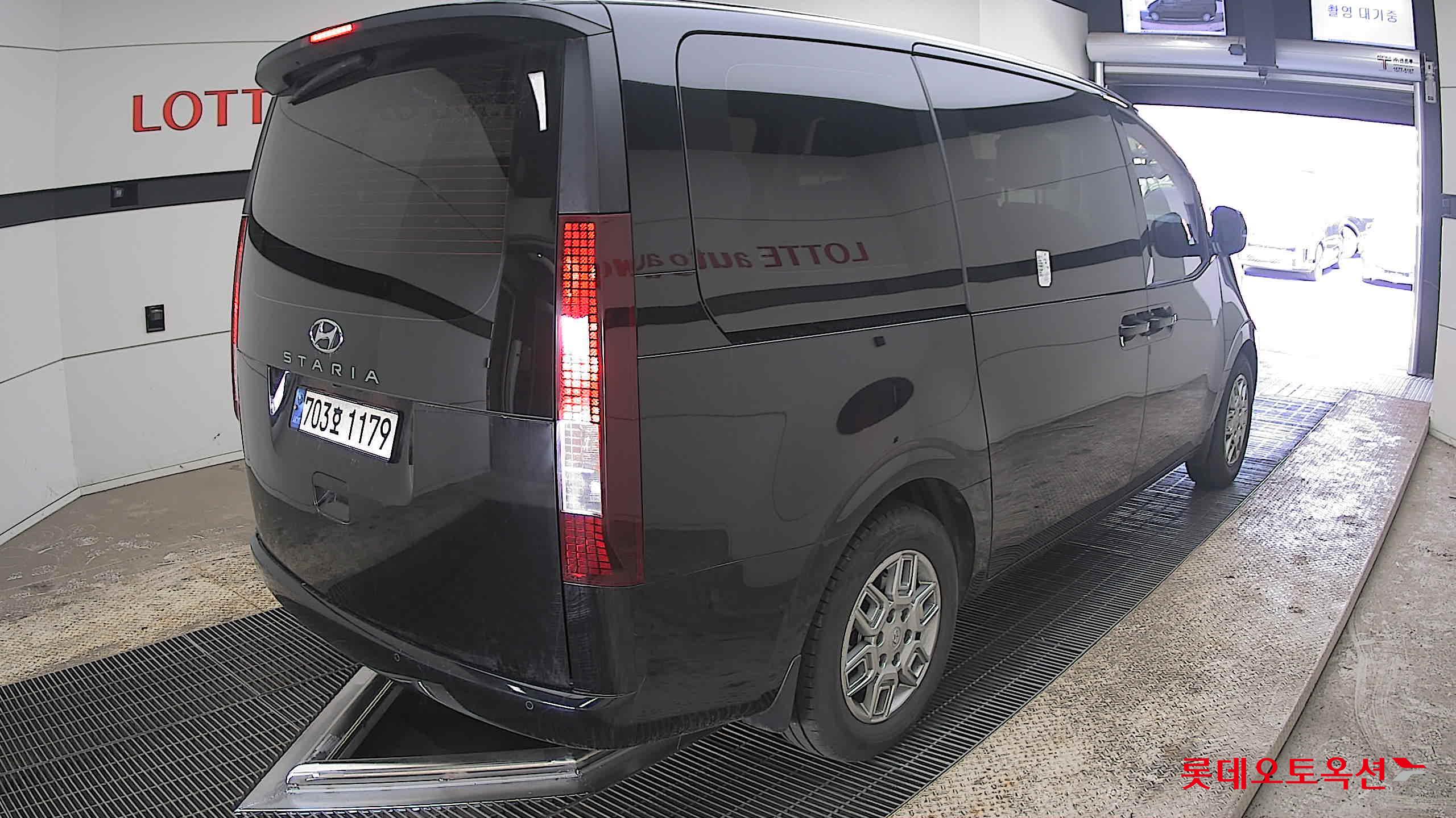 هيونداي ستاريا