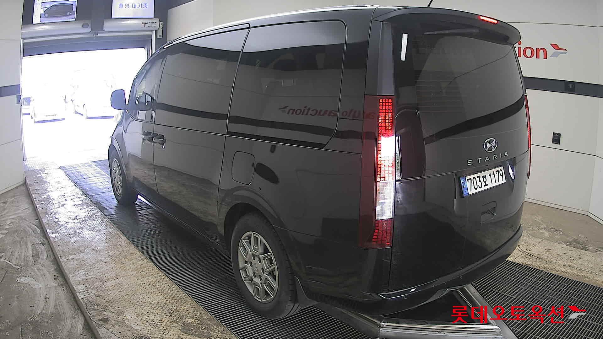 هيونداي ستاريا