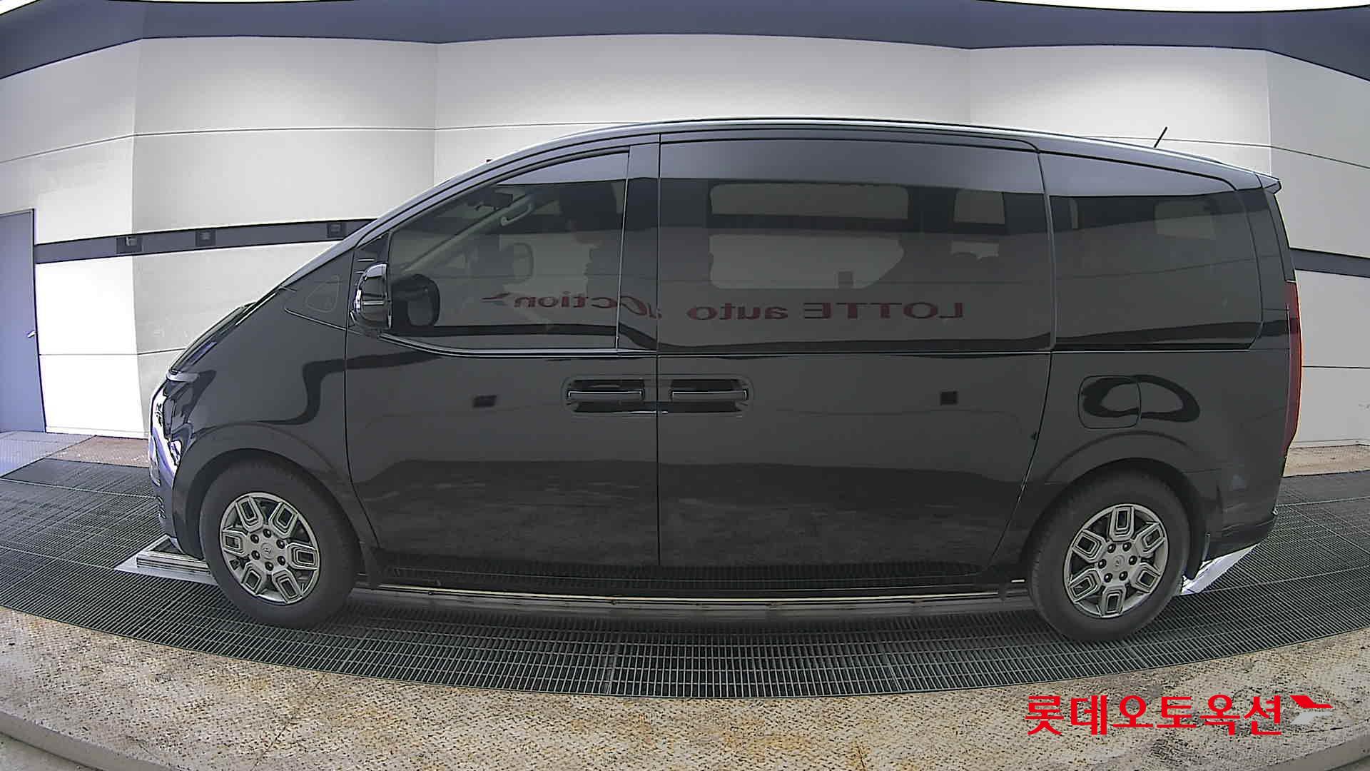 هيونداي ستاريا