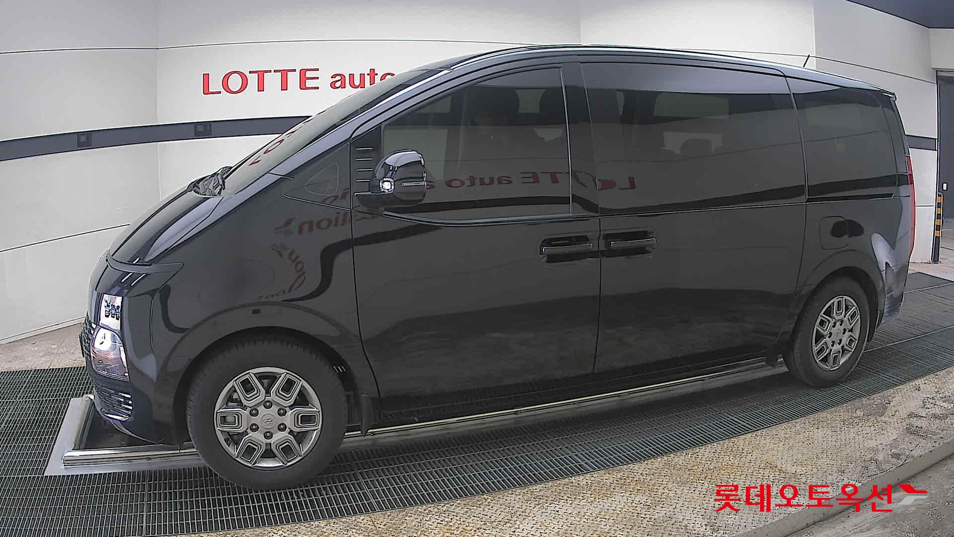 هيونداي ستاريا