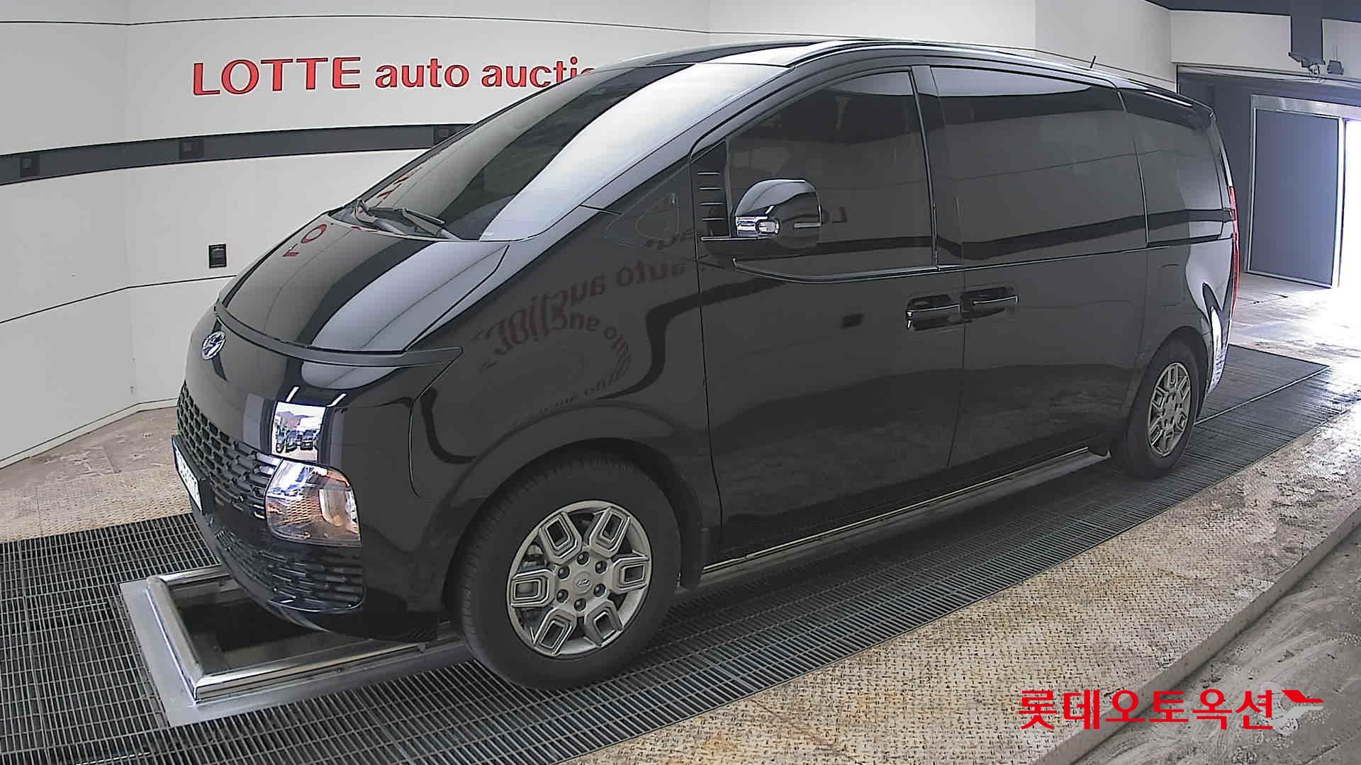 هيونداي ستاريا