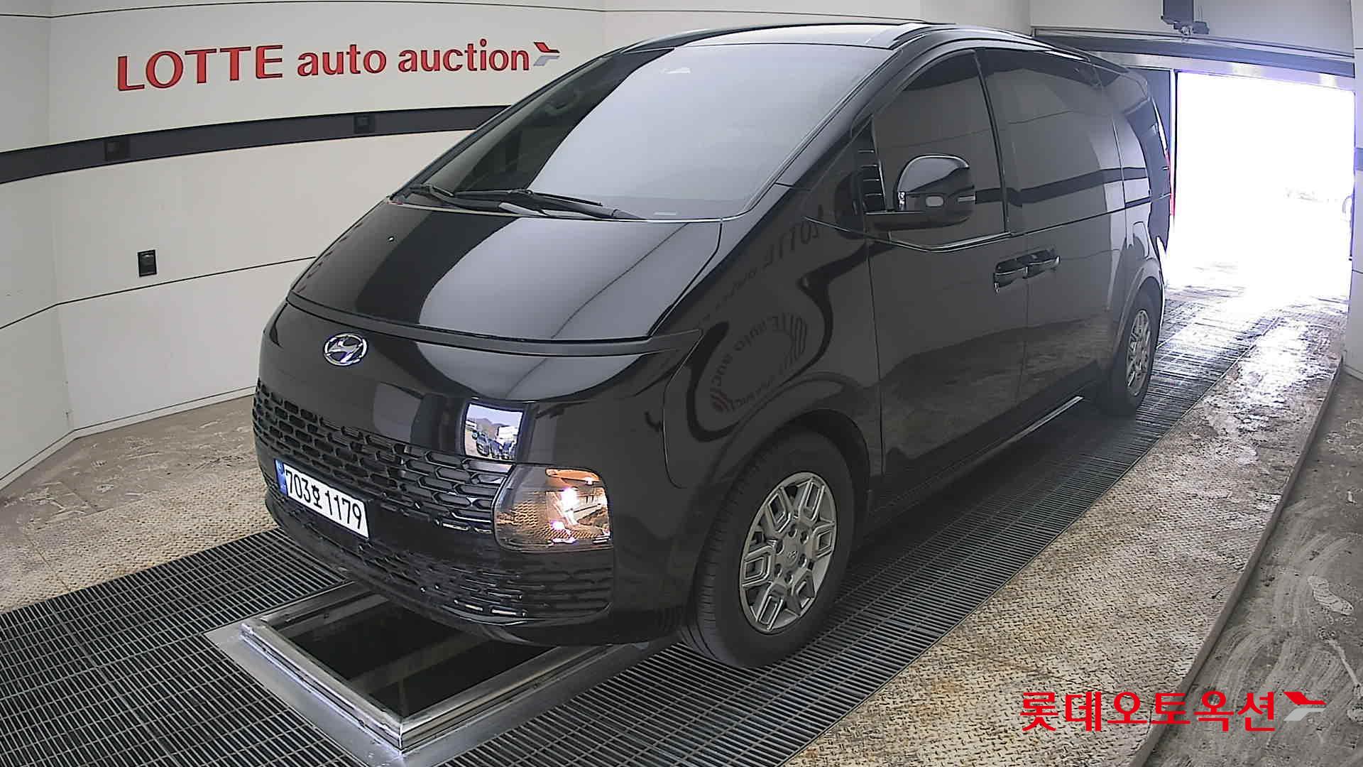 هيونداي ستاريا