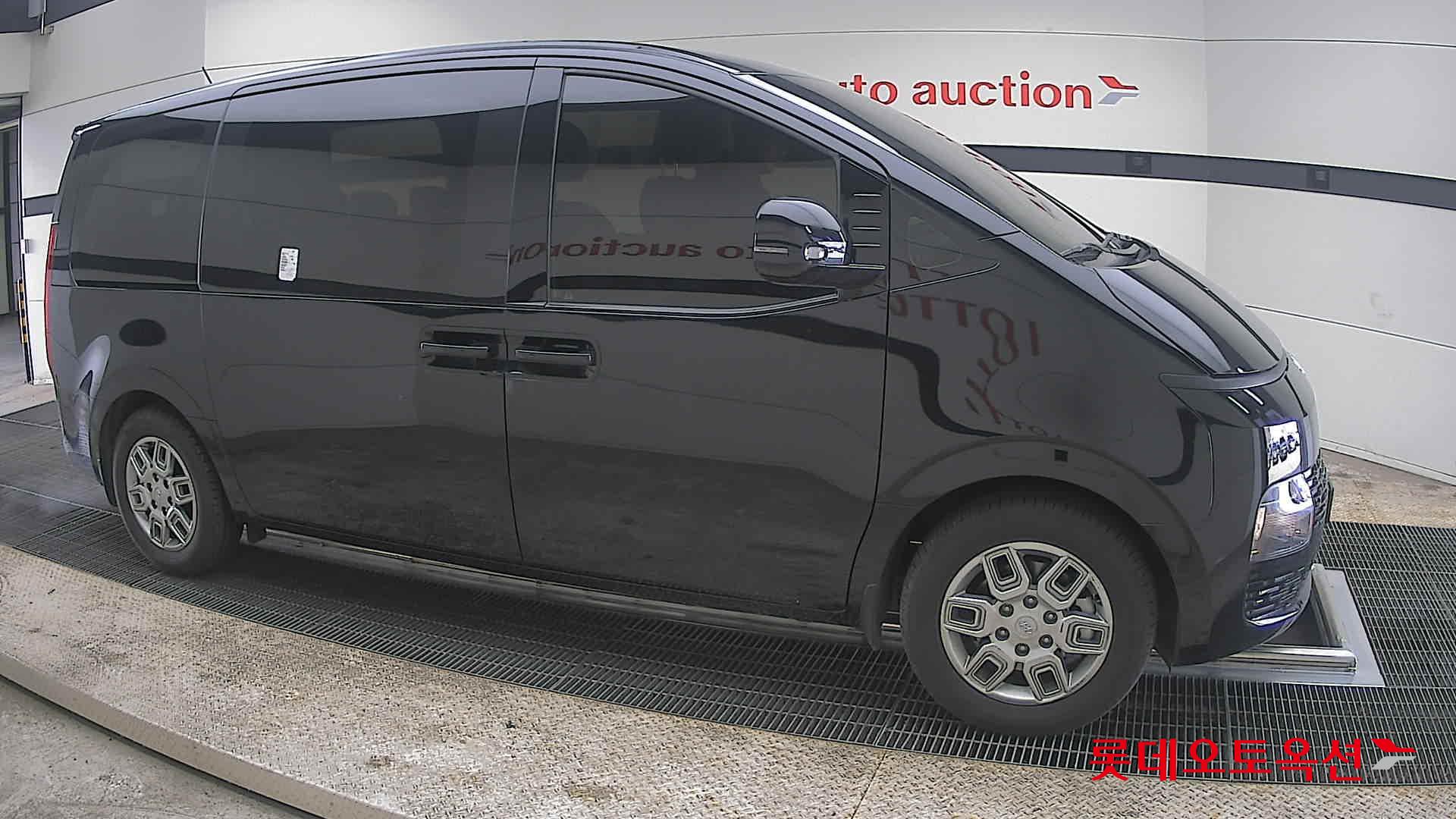 هيونداي ستاريا