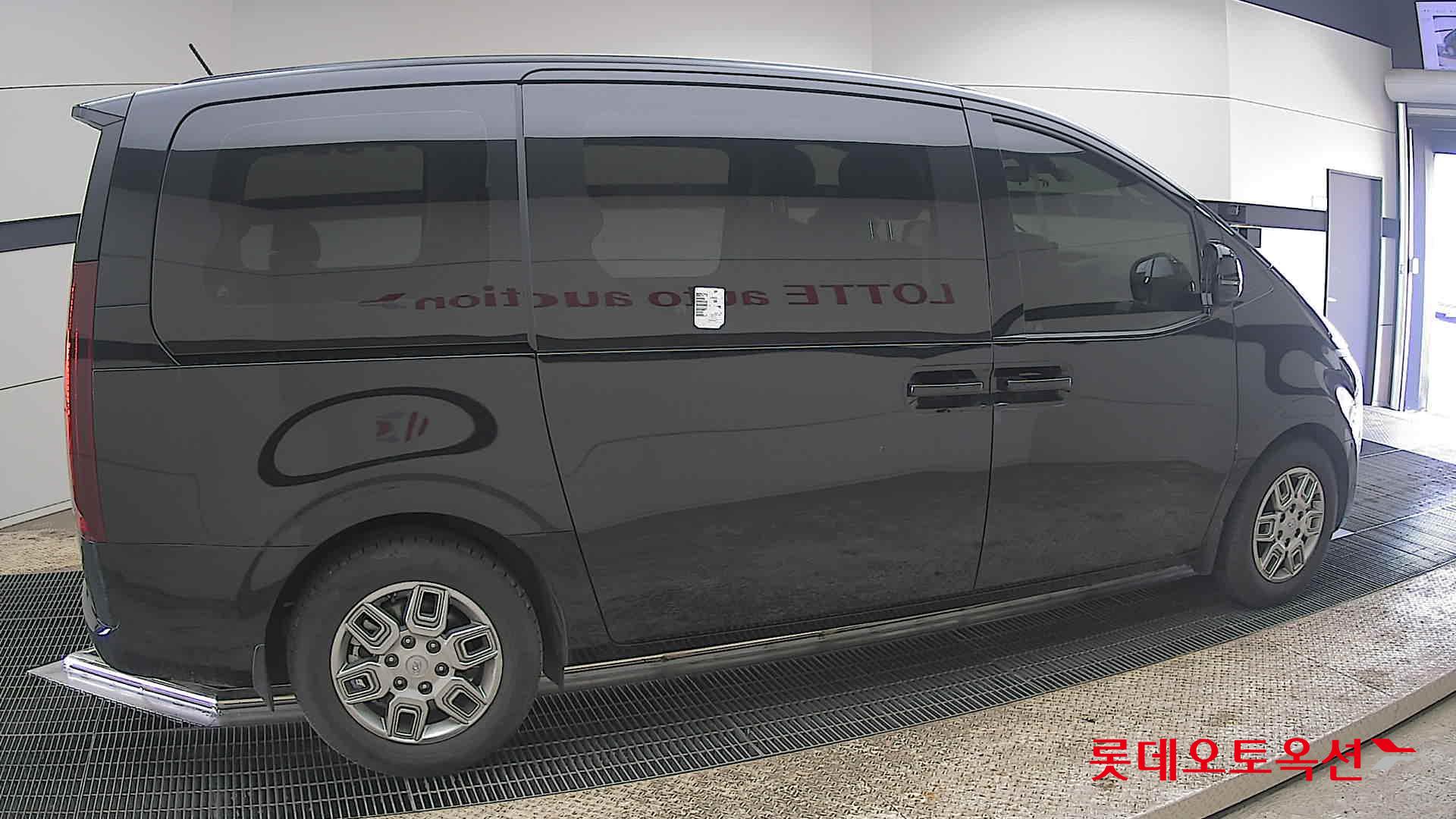 هيونداي ستاريا