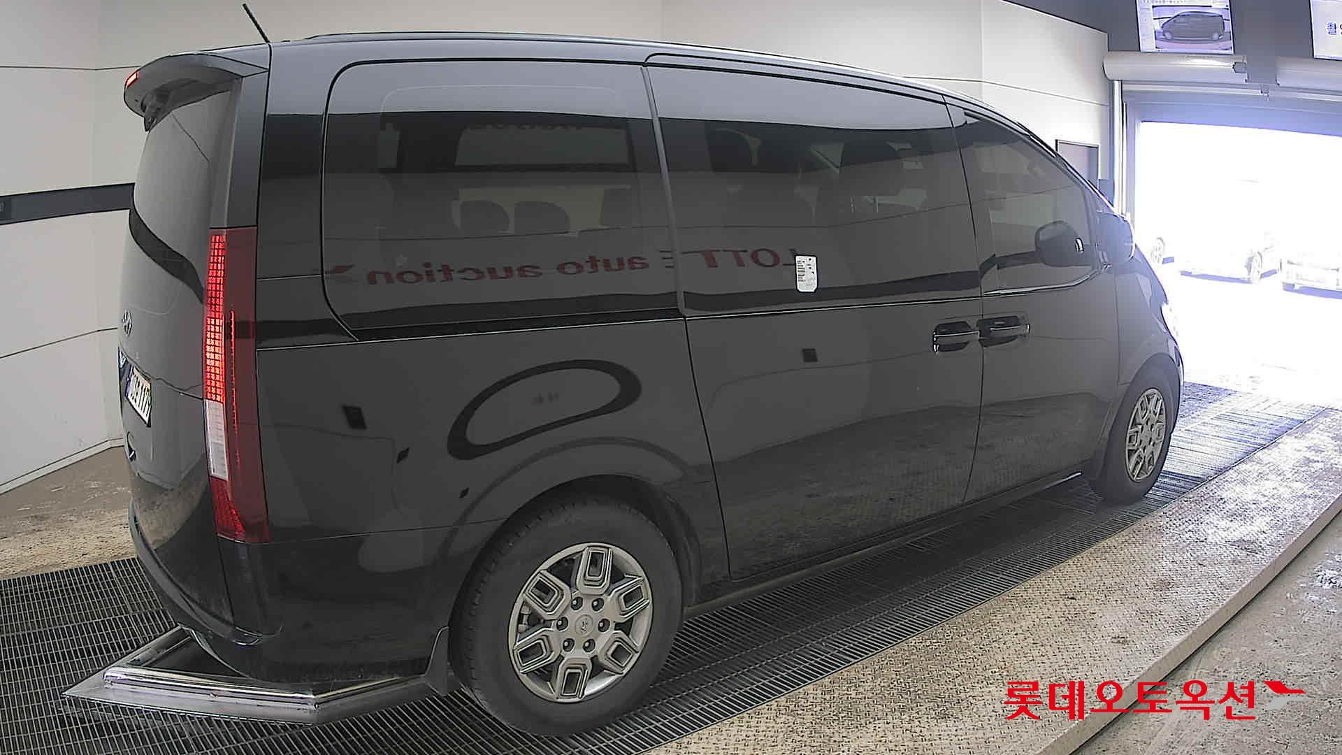 هيونداي ستاريا