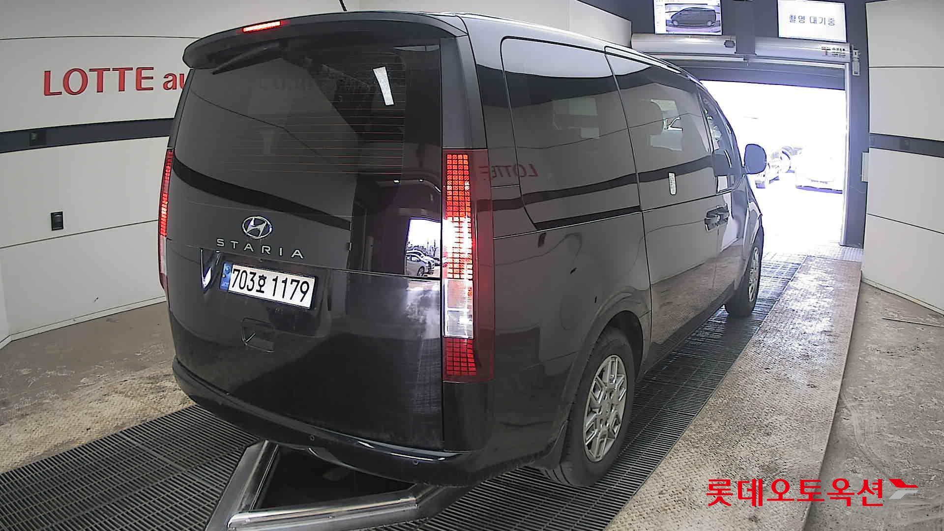 هيونداي ستاريا