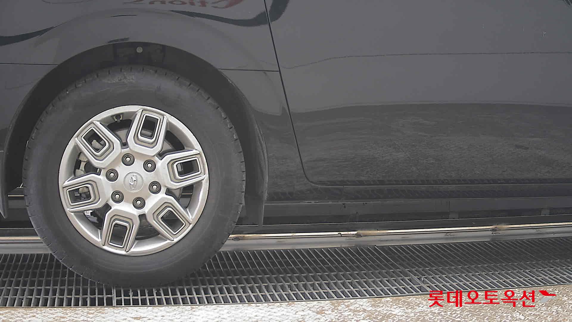 هيونداي ستاريا