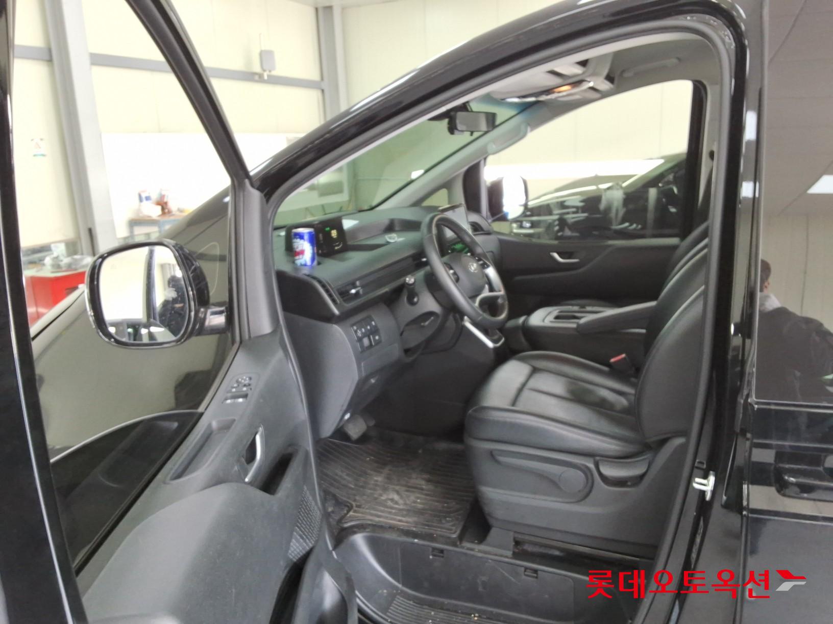 هيونداي ستاريا