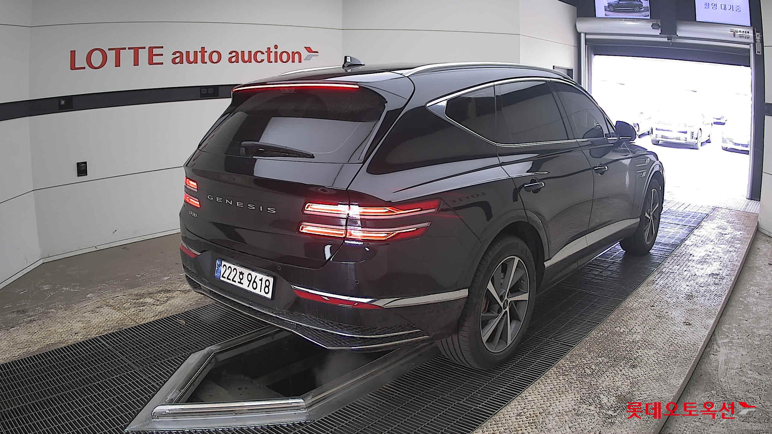 جينسس جي في 80