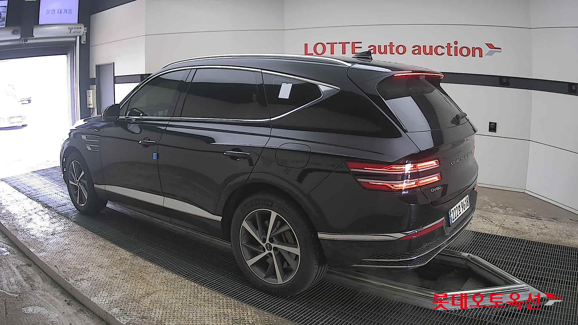 جينسس جي في 80