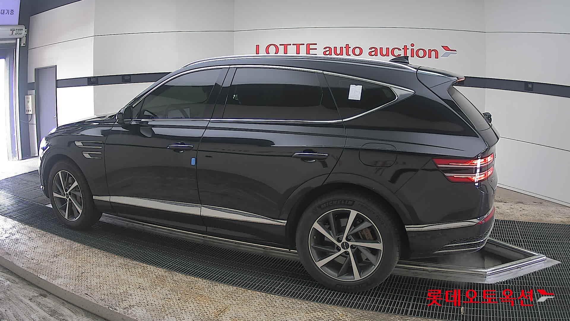 جينسس جي في 80