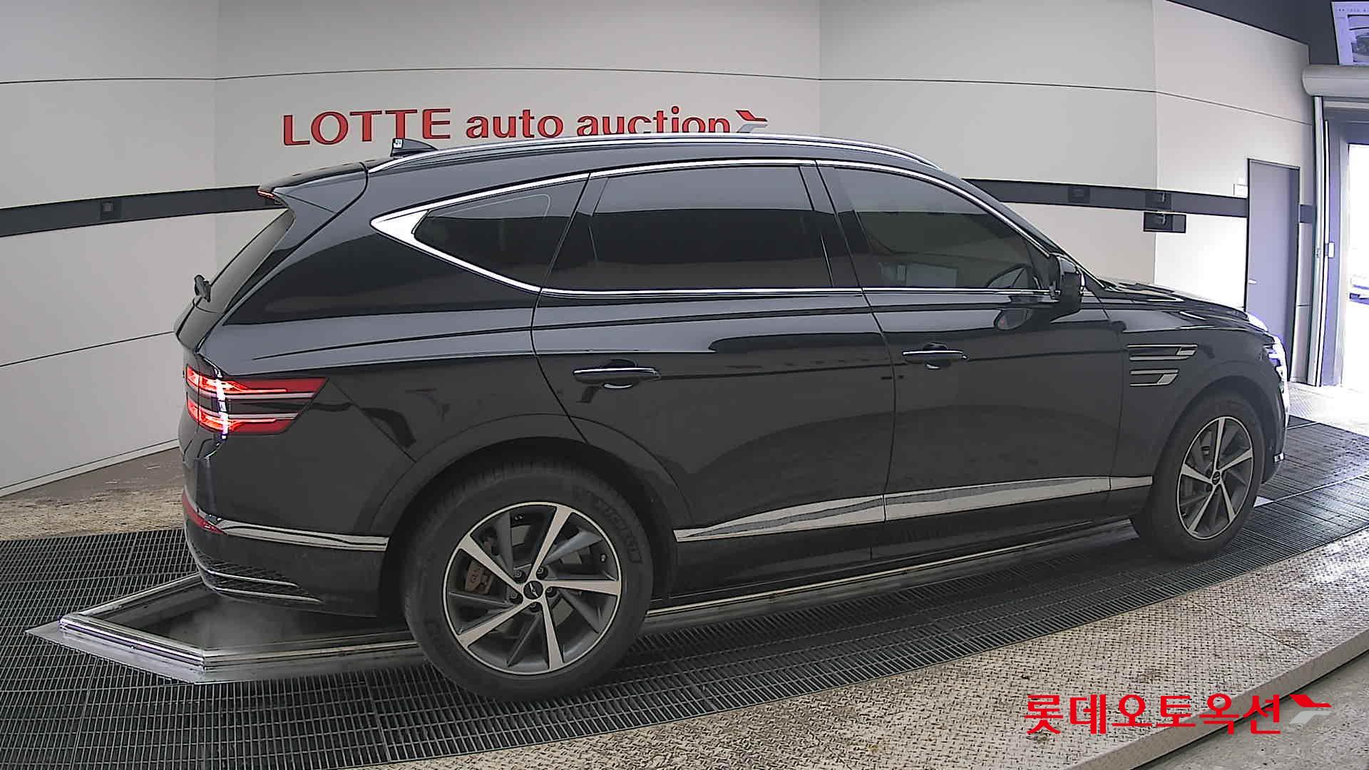 جينسس جي في 80