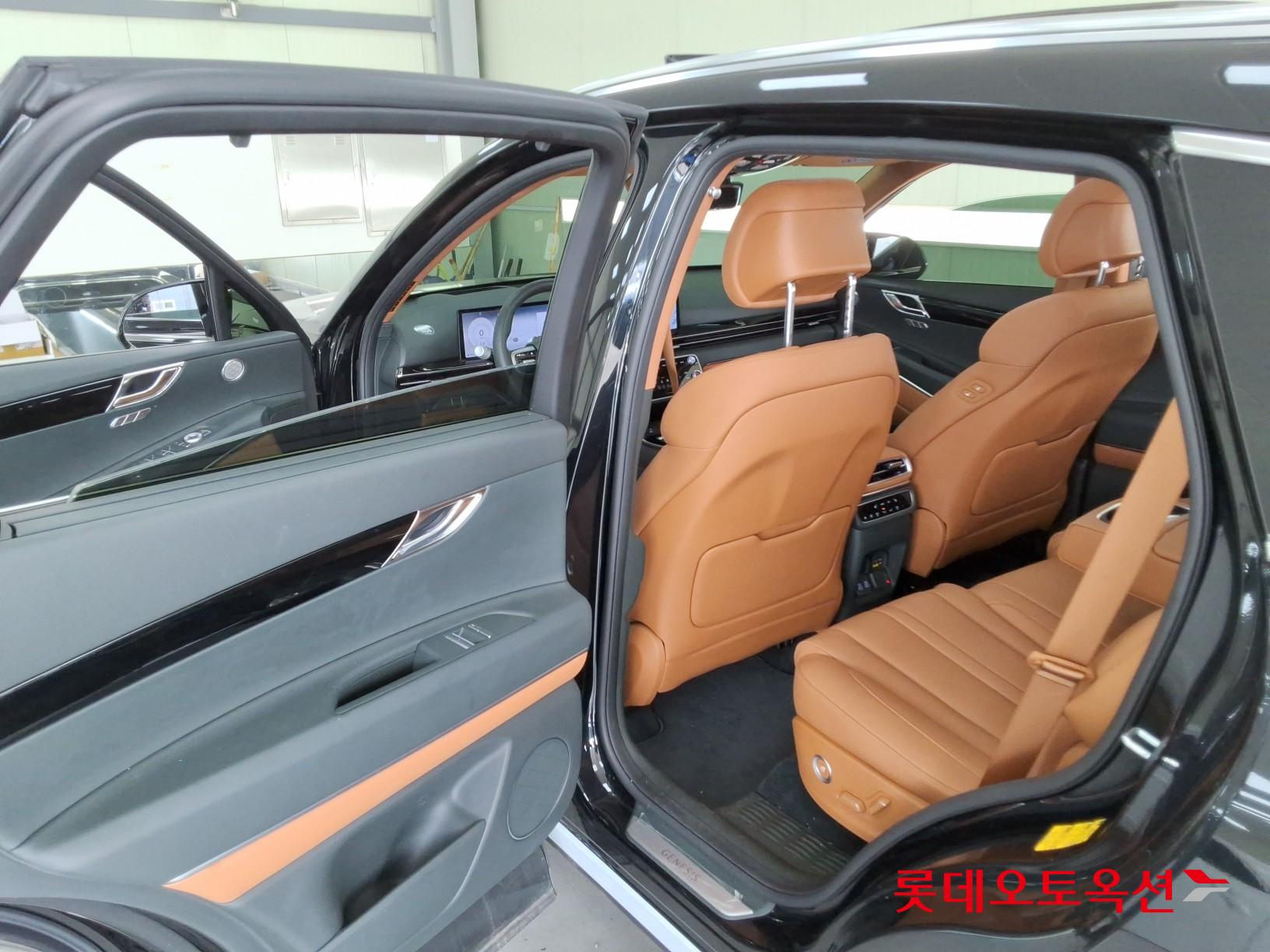 جينسس جي في 80