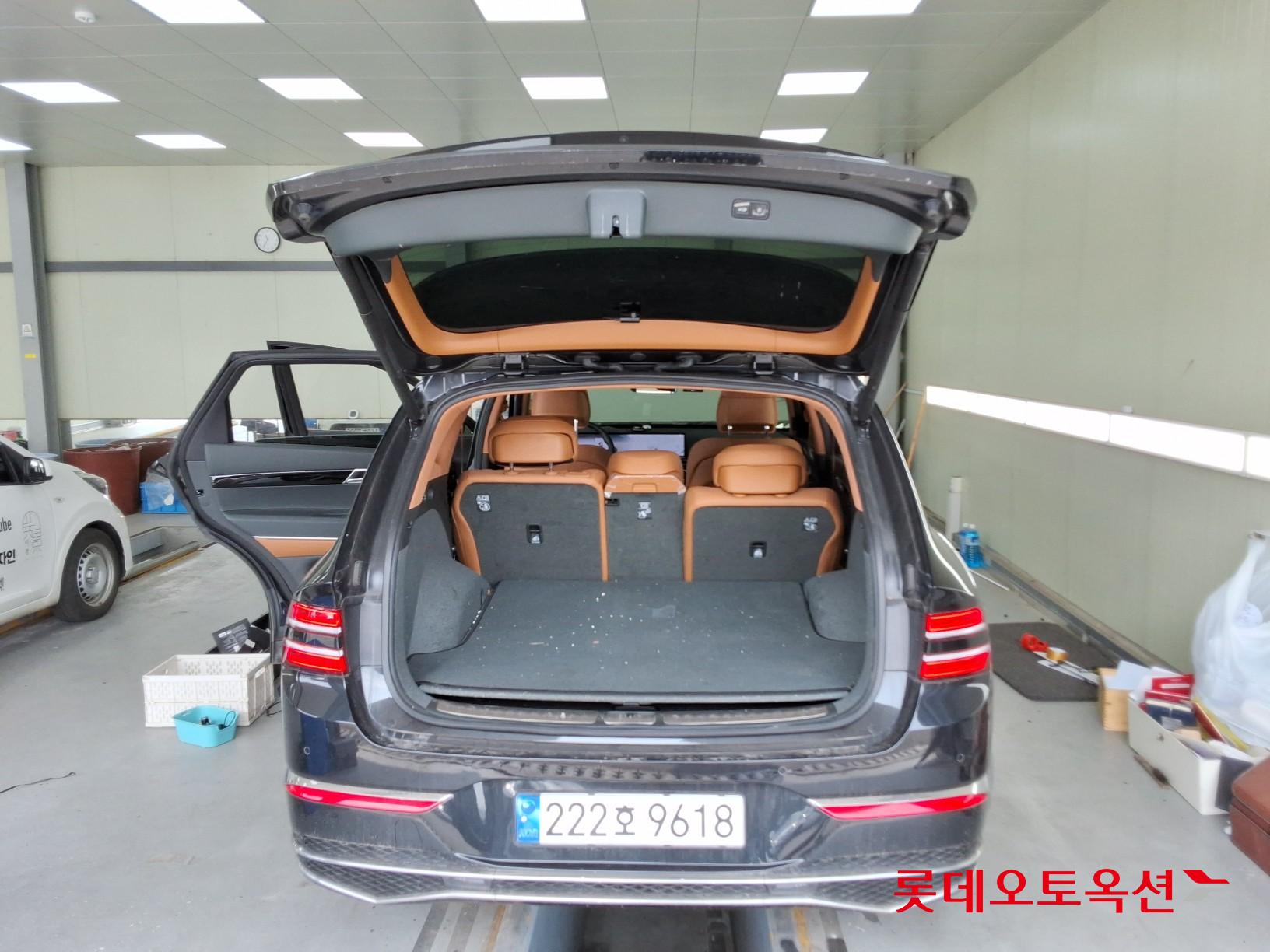 جينسس جي في 80