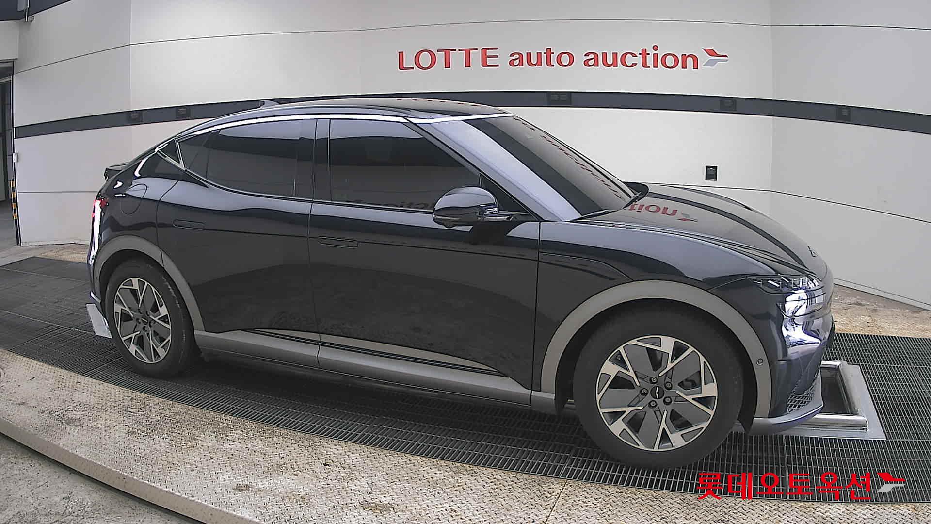 جينسس جي في 60