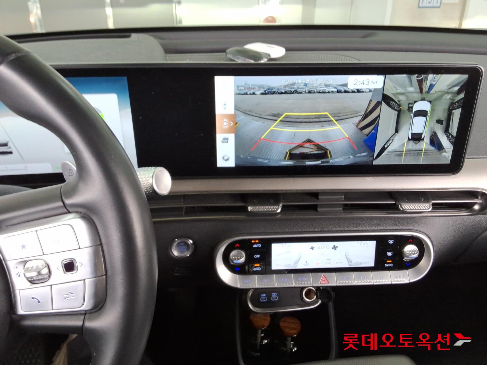 جينسس جي في 60