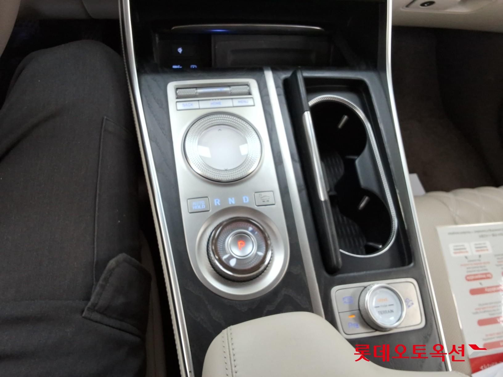 Genesis GV80 - 34