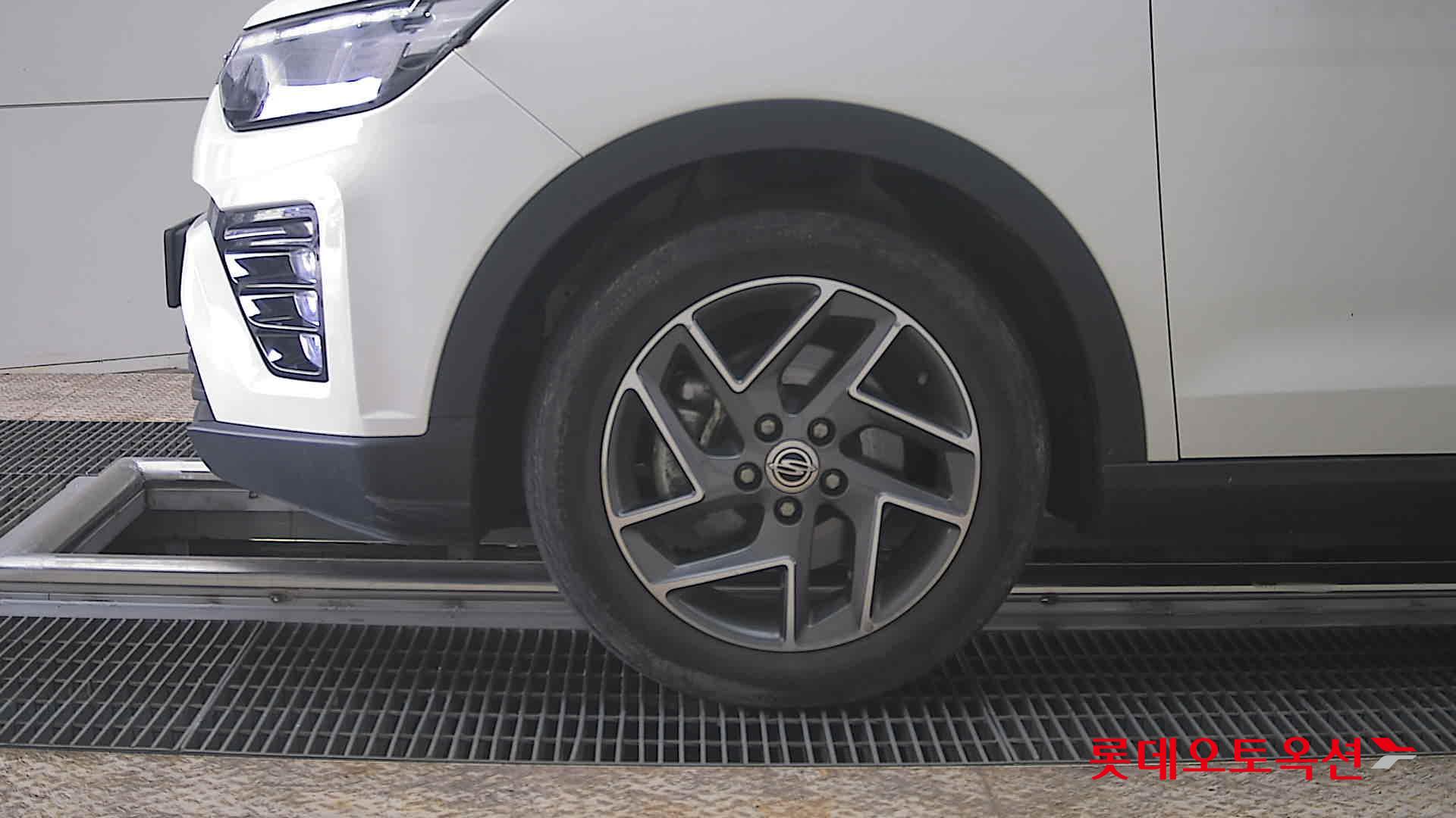 سانغ يونغ تيفولي