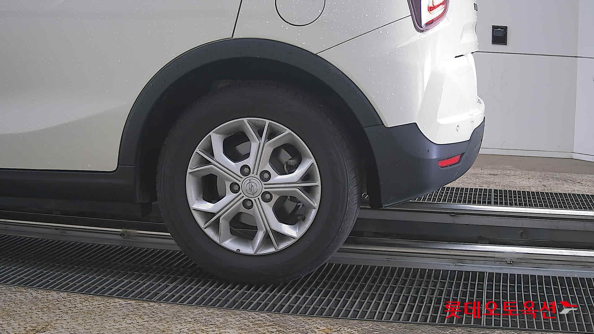 سانغ يونغ تيفولي