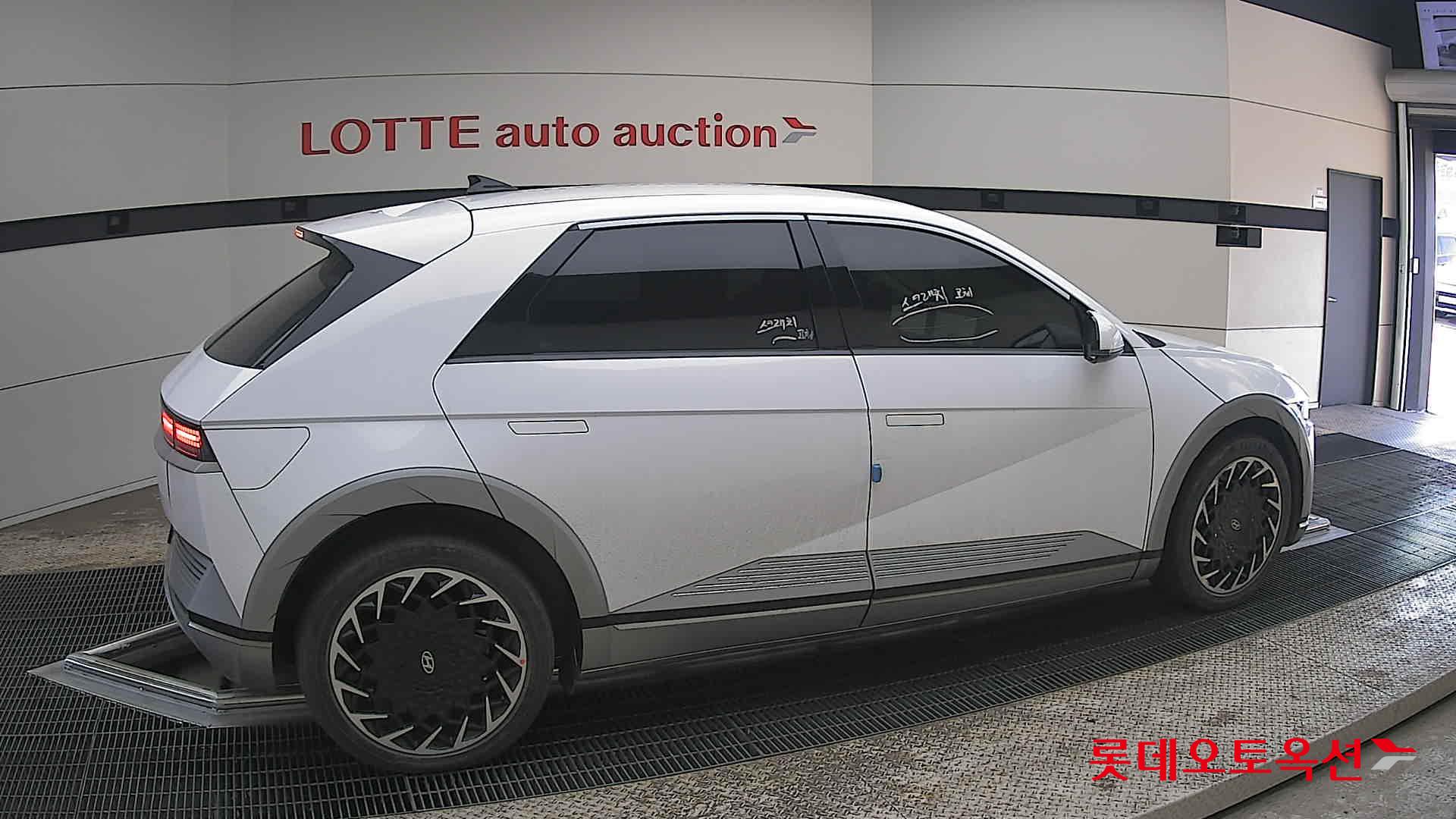 هيونداي أيونيك