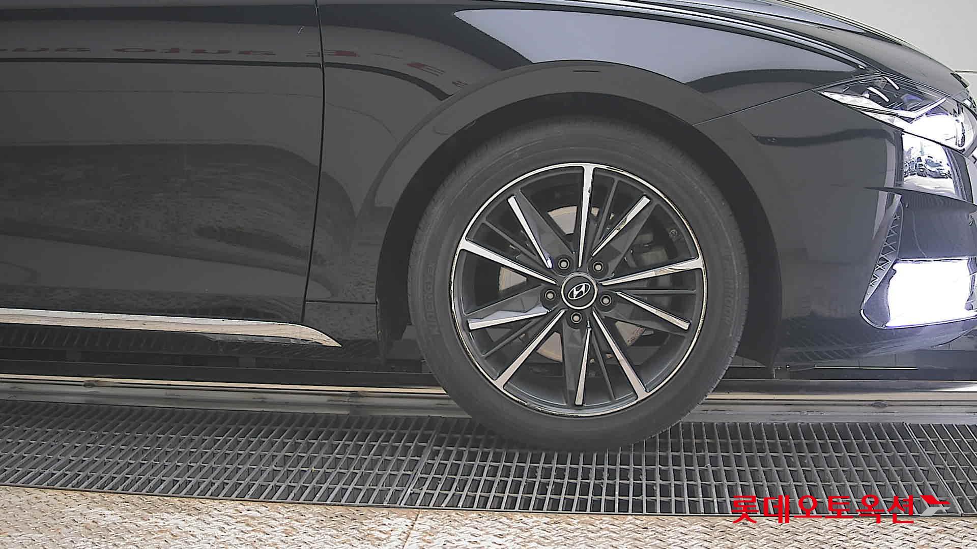 هيونداي أزيرا