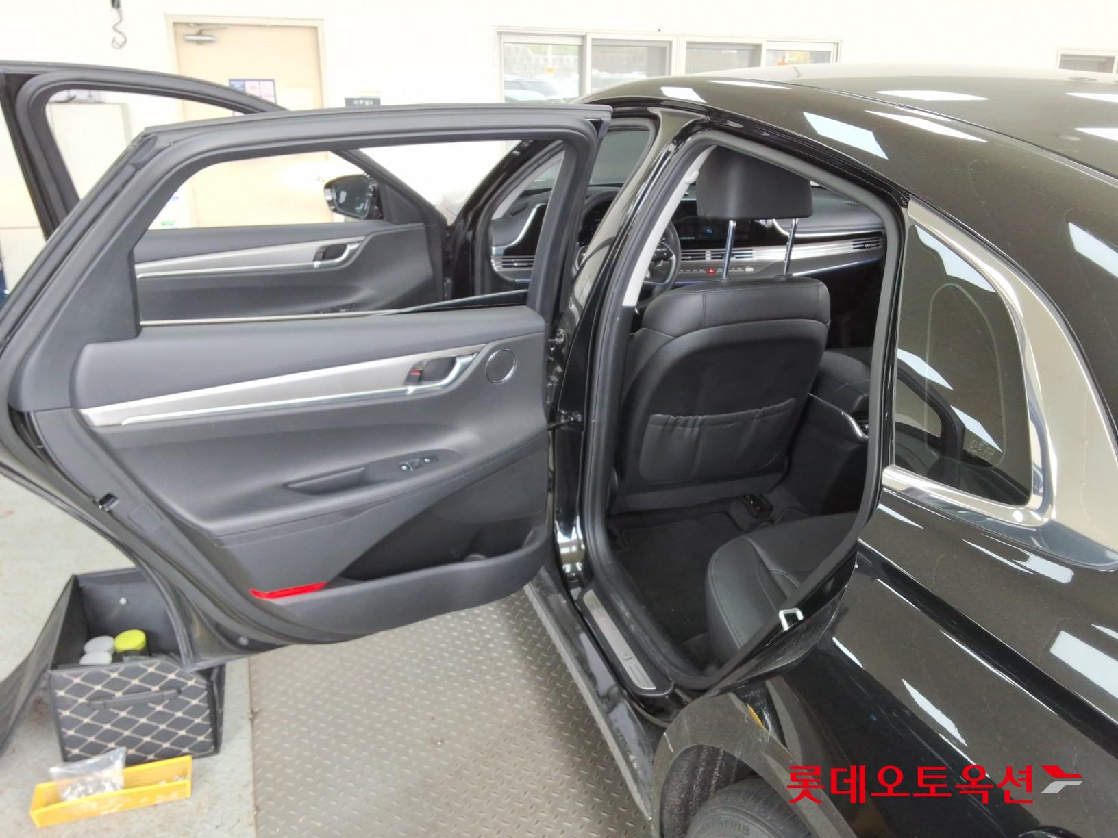 هيونداي أزيرا