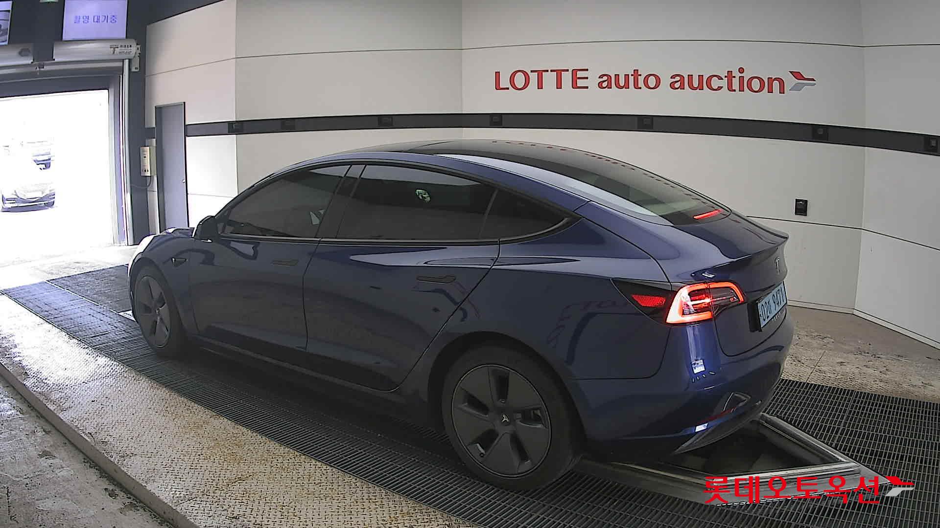 Tesla Model 3 - 15